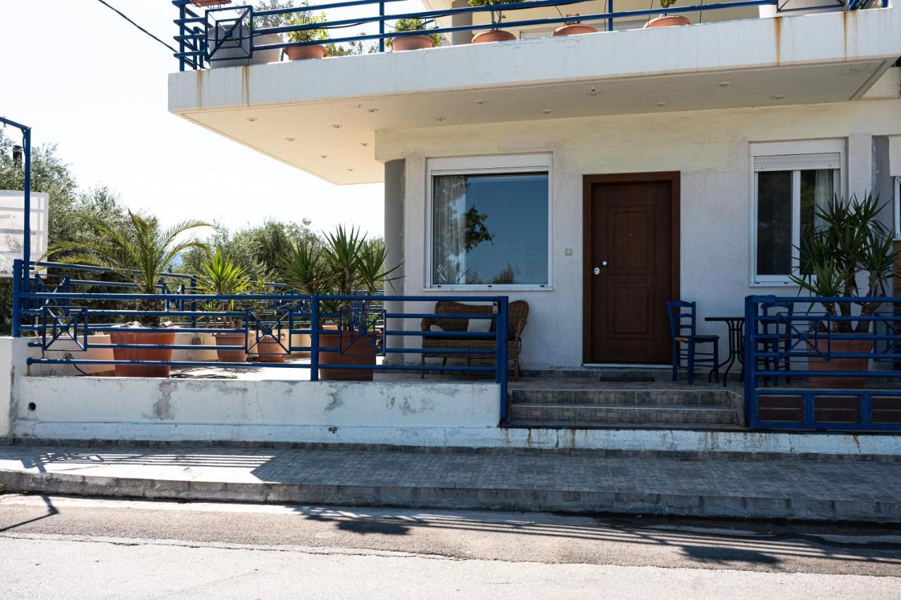 Gabbiano Blu Lägenhet Volos Exteriör bild
